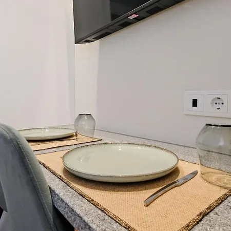 アパート Lovely Fully Equipped Near Subway N1 リスボン