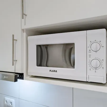 Lovely Fully Equipped Near Subway N1 Daire Lisboa